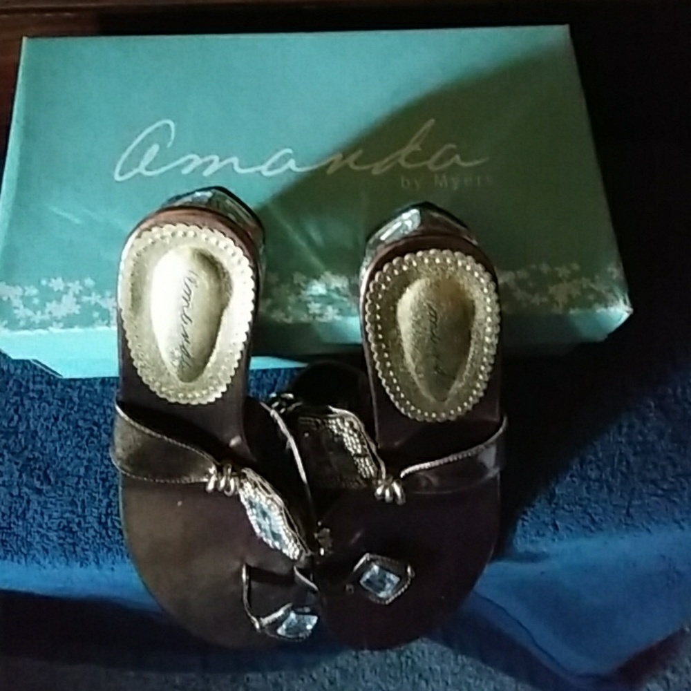 Bronze and Rhinestone Embossed Sandals - Picture 2 of 6